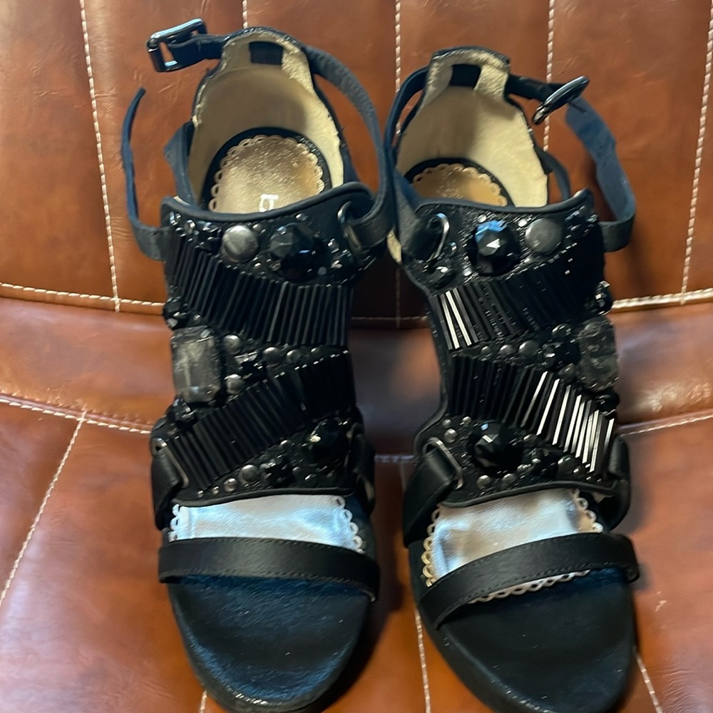 Bebe stilletto size 7
